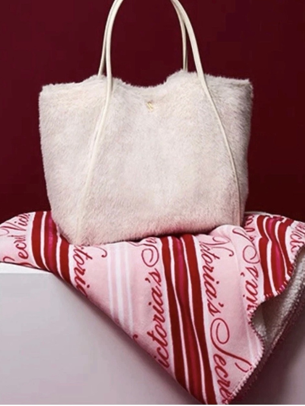 Victoria's Secret Cream Faux-Fur Tote Bag & Cozy Blanket Combo New Sealed